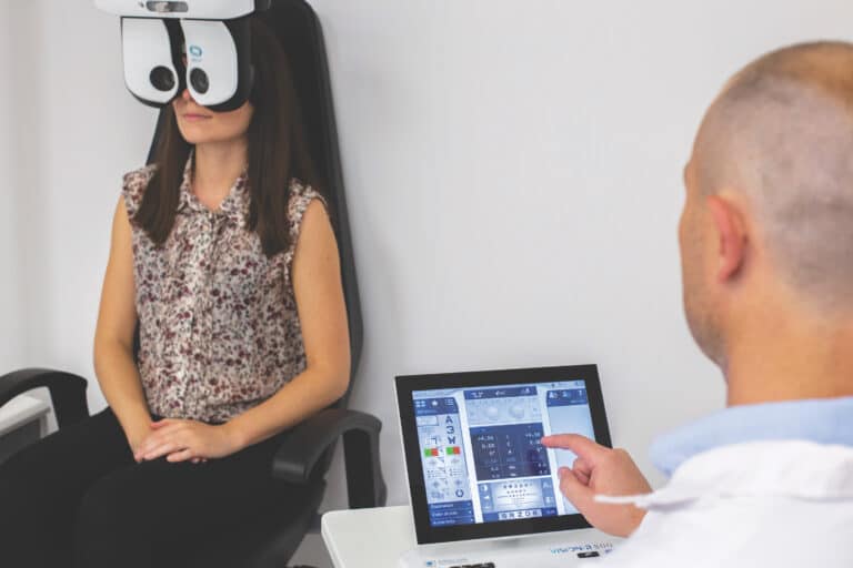 Essilor R800 eye test at Fantastic Glasses Okotoks